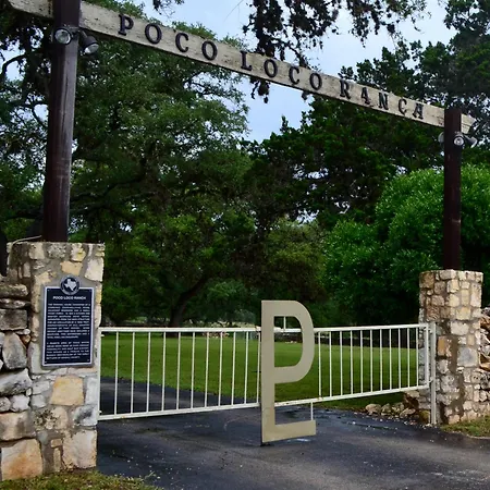 Poco Loco Ranch On The Guadalupe River